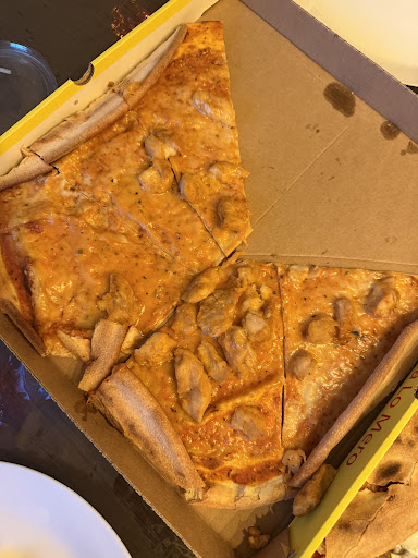 Photo of Lo Méro Kök & Bar - Edsbergs Torg 38, 192 52 Sollentuna